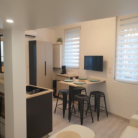 Mezza'Nimes Apartment Exterior photo